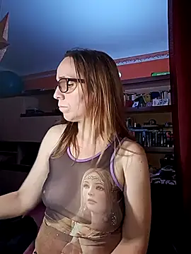 Dettybitch40 online show from November 3, 9:08 pm