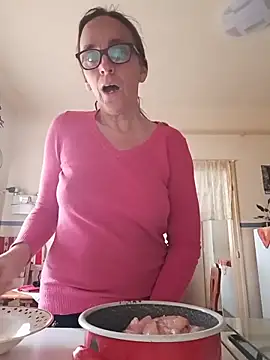 Dettybitch40 online show from November 23, 11:56 am