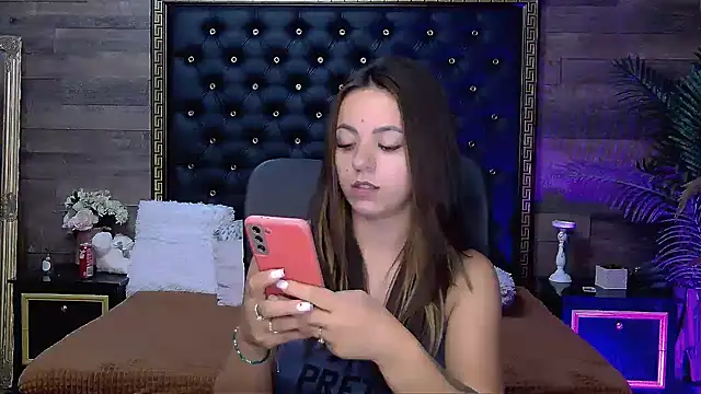 PlayfulElla online show from October 13, 11:24 am