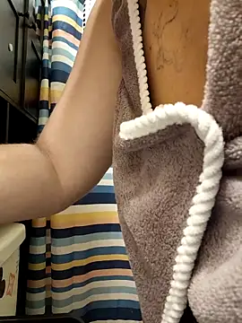 bootiebby online show from May 26, 11:42 am