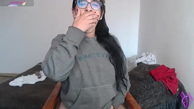 party2col online show from March 17, 2:32 pm