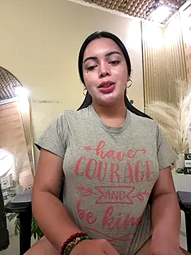 TS-SimplyTheBest online show from November 1, 8:29 am