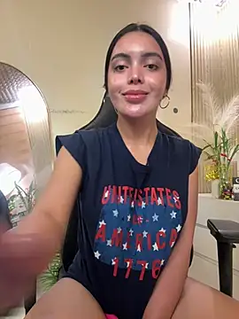 TS-SimplyTheBest online show from May 11, 2:56 pm