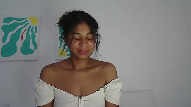 dark enchantress  online show from March 22, 6:14 pm