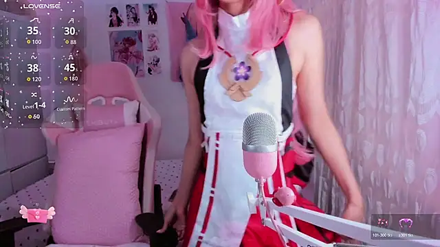 mia kawaii05 online show from May 26, 8:52 pm