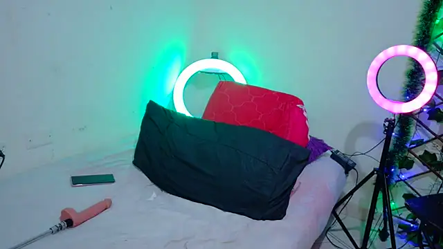 -Camila  online show from February 8, 4:00 pm