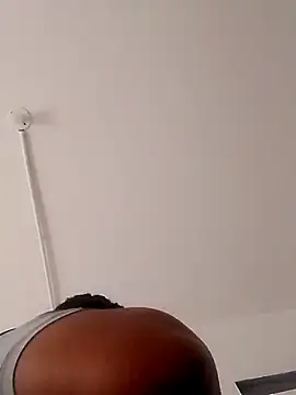 bigtitssxx online show from October 10, 9:09 pm