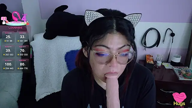 Catwhite  online show from October 6, 4:56 pm