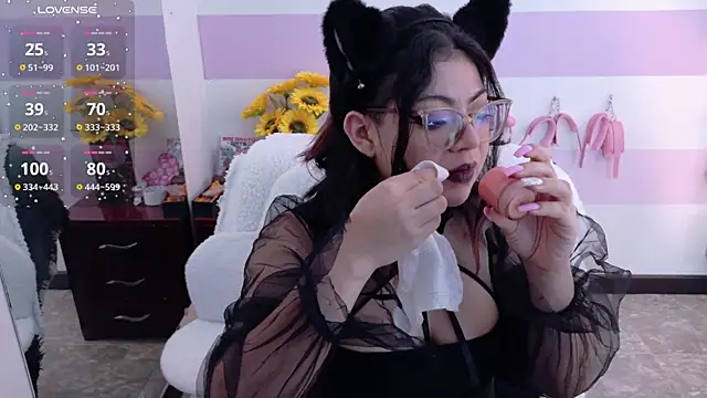 Catwhite  online show from May 11, 4:04 pm