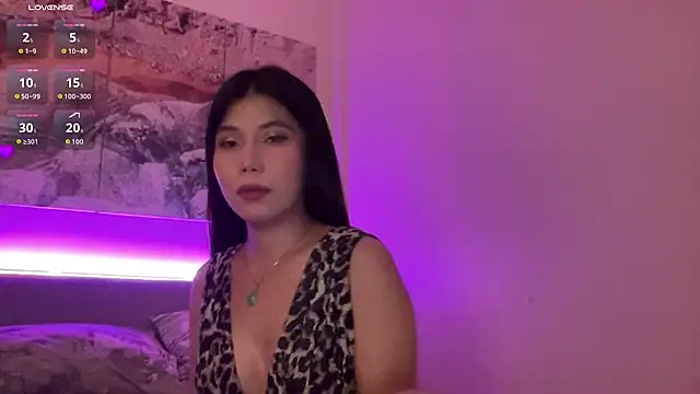 Anna Leah online show from December 1, 1:03 pm