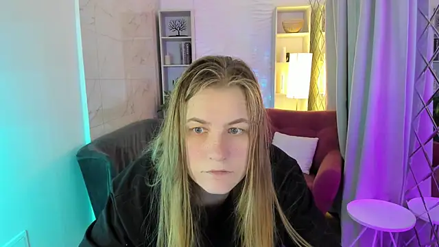 JadeSoft online show from November 15, 8:43 pm