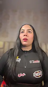 EmilyQueen3x online show from May 12, 5:30 pm