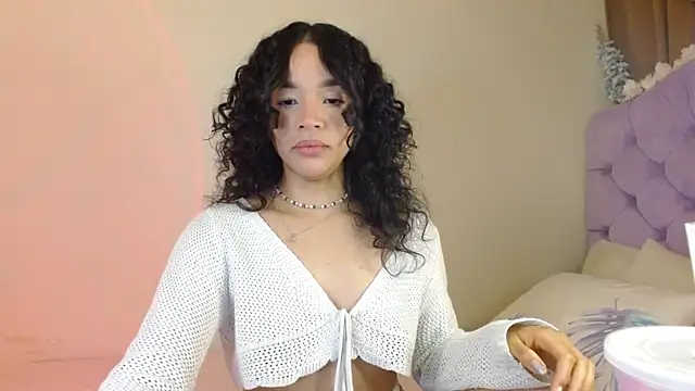 kiarablue online show from May 21, 1:58 am