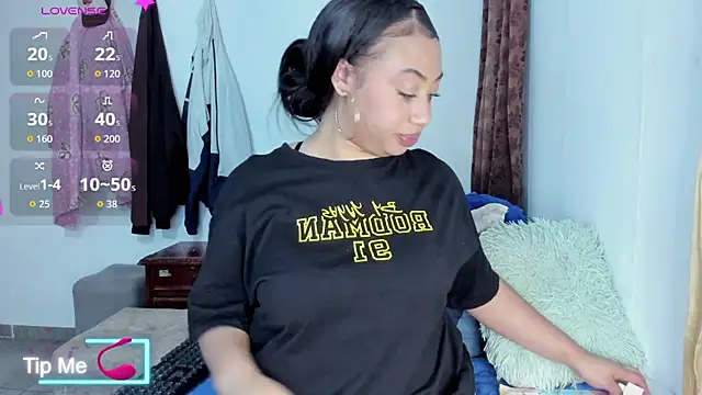 Abbyy Rosse  online show from October 14, 4:48 am