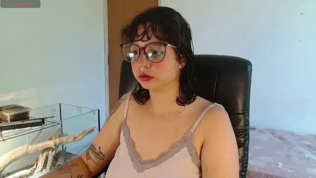 myamillor online show from October 7, 12:42 pm