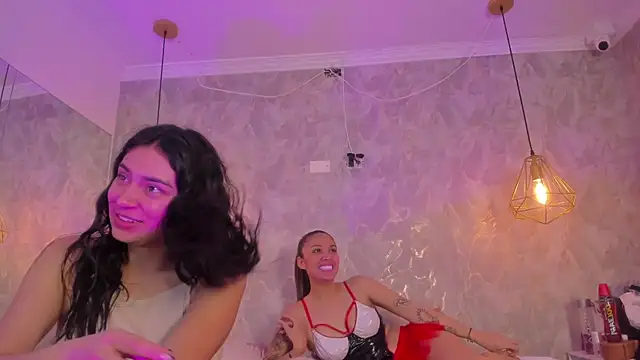 dayra angels online show from October 30, 9:05 pm