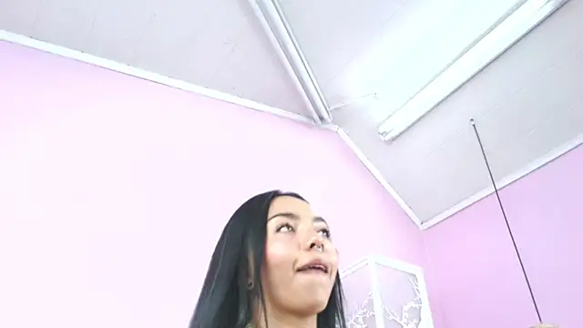 miss soffi  online show from February 5, 6:44 pm