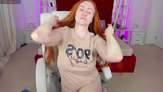 Kamilla Hot online show from May 8, 5:32 am