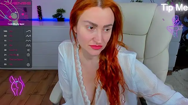 Kamilla Hot online show from November 2, 7:06 pm