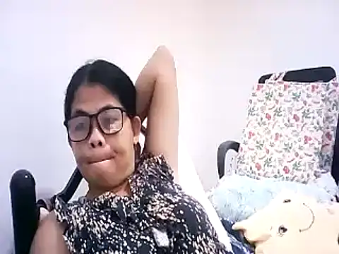 pinay milfxx online show from November 9, 12:49 am