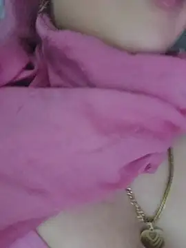 Elinaax online show from May 3, 9:29 pm