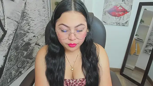 Elinaax online show from November 13, 10:31 pm