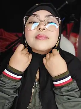 Elinaax online show from May 8, 11:06 pm