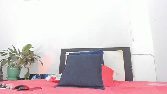 alicia rouusel online show from July 2, 3:23 am