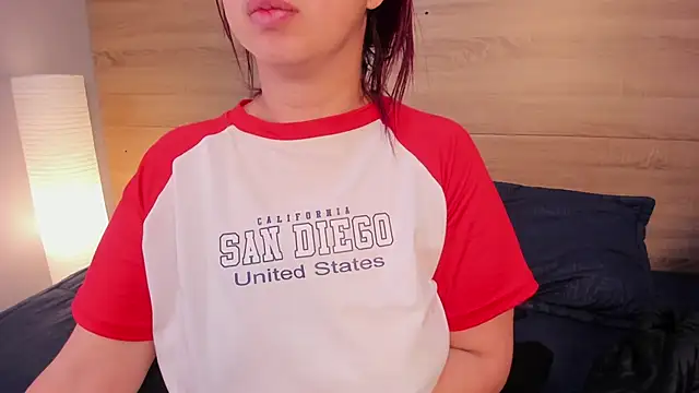 madelaine blosson online show from March 9, 10:18 am