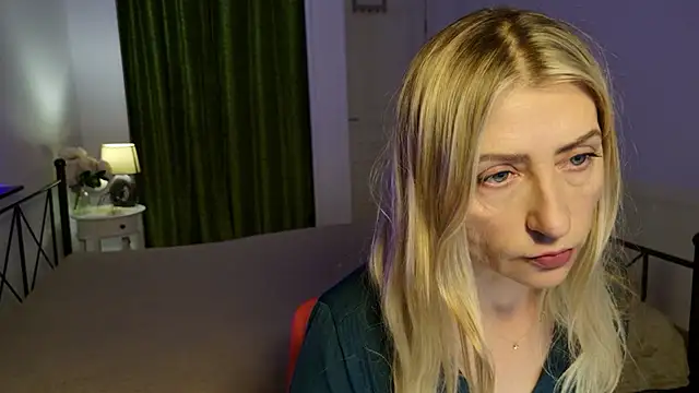 ZoeGrant online show from January 13, 8:46 pm