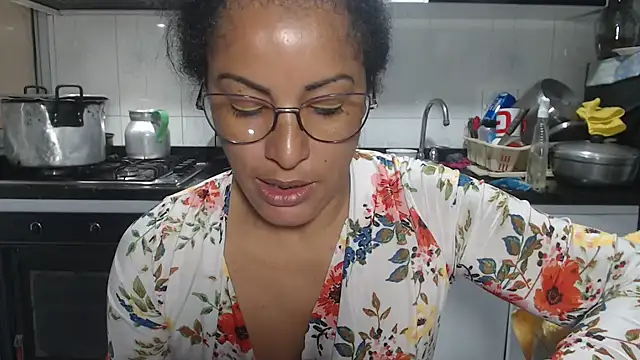 kateleyagrey online show from January 8, 8:02 pm