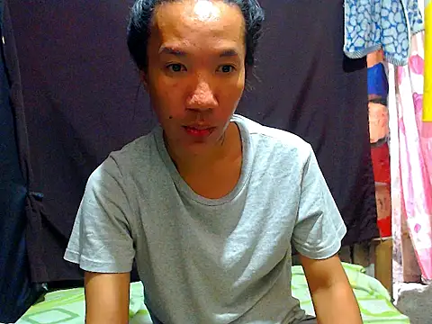UrtemptationsMistress69 online show from May 12, 7:27 am