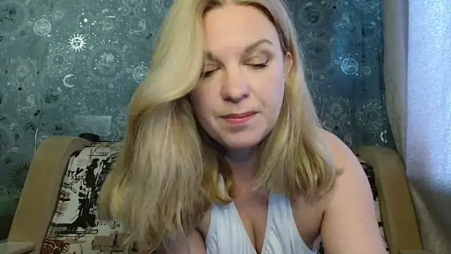 BlondeFox online show from October 23, 4:18 am