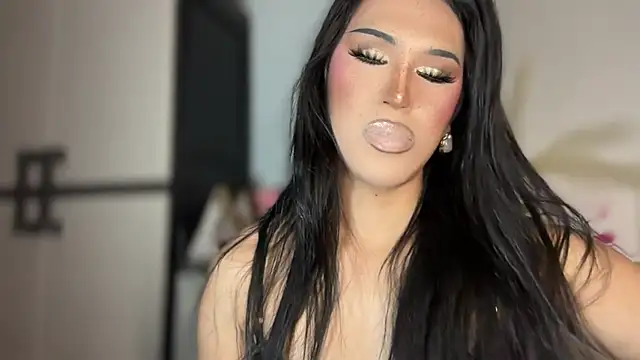 Ts glamxxxx online show from December 18, 3:00 am