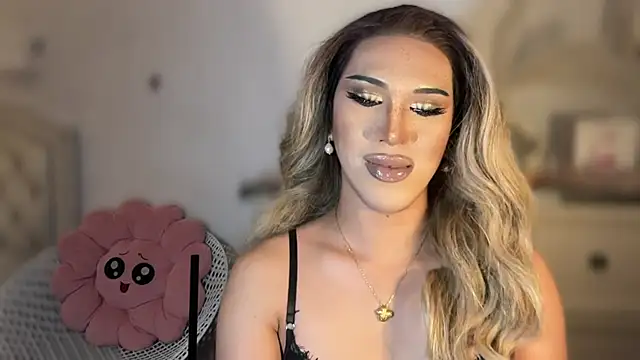 Ts glamxxxx online show from November 6, 9:04 am