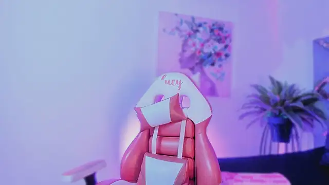 lucy neil online show from January 15, 2:50 am