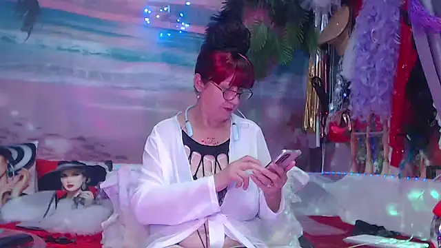 NightOrhideya online show from October 9, 4:33 pm