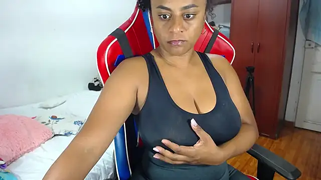 BellaKarla online show from January 9, 2:21 pm