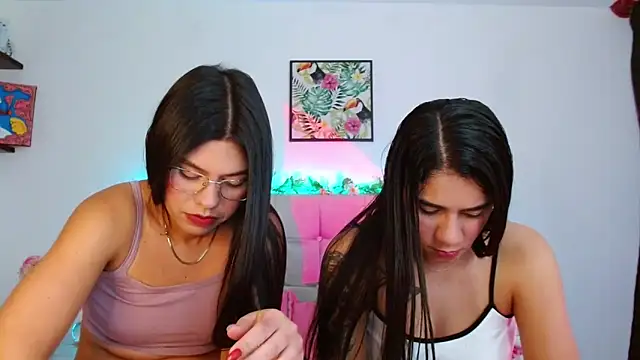 Layla Rachel online show from October 15, 1:52 am
