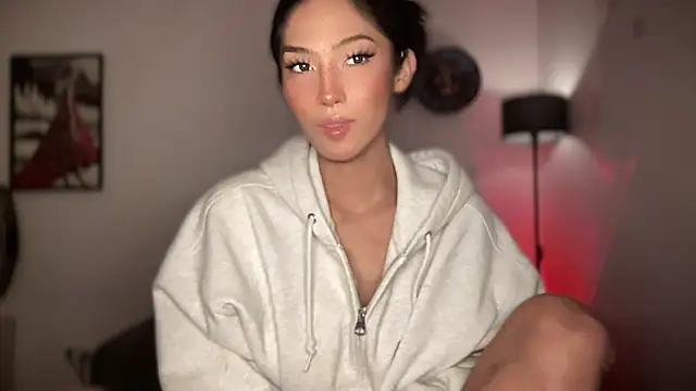 Thicker Belle online show from May 13, 3:56 am