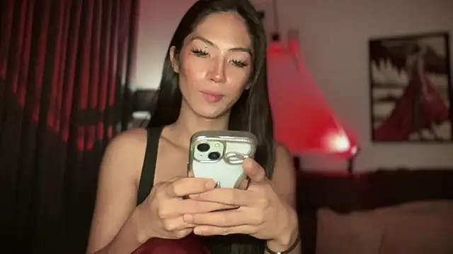 Thicker Belle online show from March 8, 3:49 pm