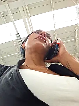 Doll Loren online show from November 28, 3:15 pm