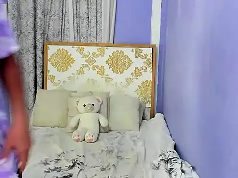 lady kim boner online show from October 12, 5:54 am