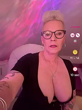 German Milf online show from May 21, 1:09 pm
