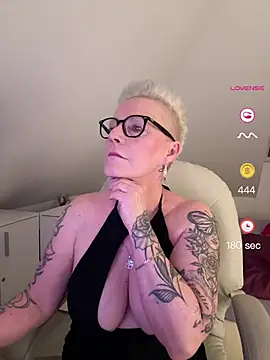 German Milf online show from May 11, 2:45 pm