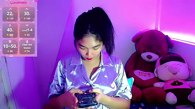 AsianParadisee online show from October 15, 10:45 pm