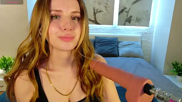Betty June online show from May 8, 8:43 pm