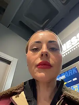 EmaSalis online show from March 12, 8:11 pm