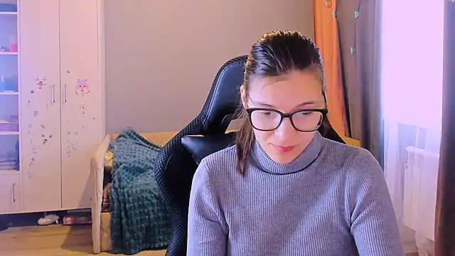 MollyLollipop online show from March 2, 2:00 am