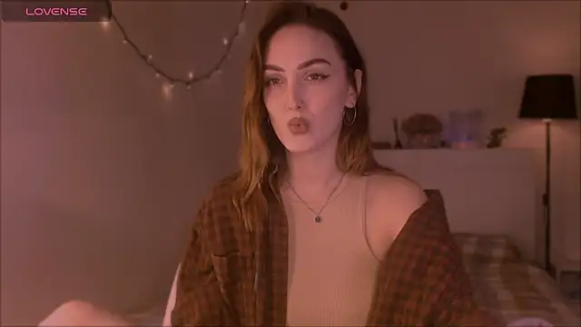 LilyFarey online show from September 30, 7:19 pm
